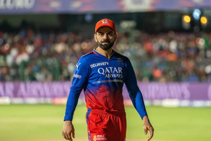 Head-Coach-Andy-Flower-Answers-If-Virat-Kohli-will-Return-as-RCB-Captain-for-IPL-2025.webp.webp