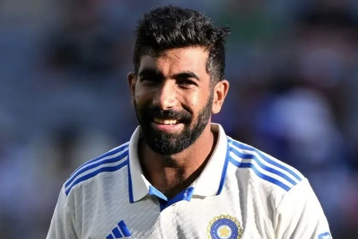 Jasprit-Bumrah-Returns-to-SCG-from-Hospital-After-Injury-Scare.webp.webp